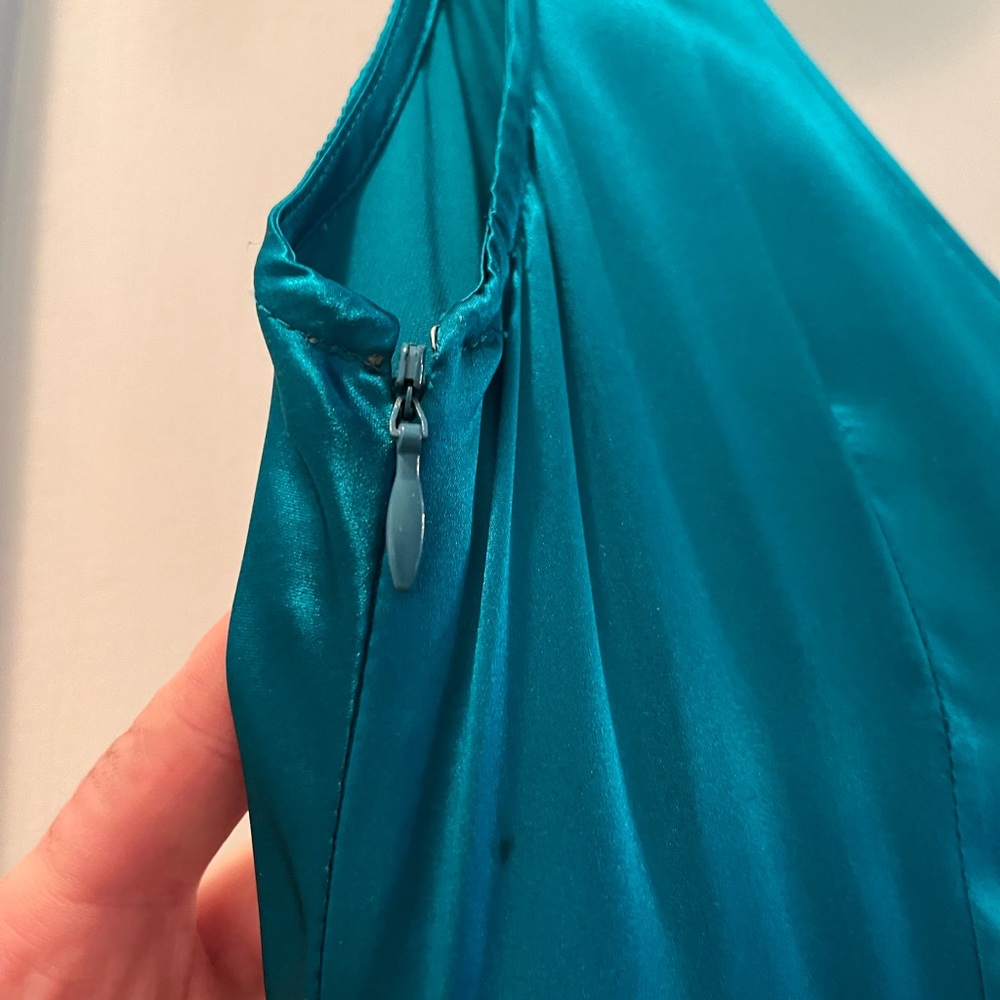 Beautiful blue silk party dress by Tracy Reese - Picture 7 of 8